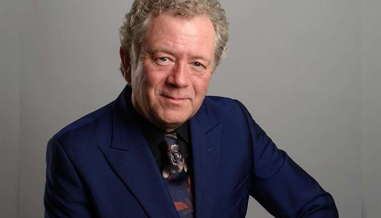 Jon Culshaw: Me, Myself & Others