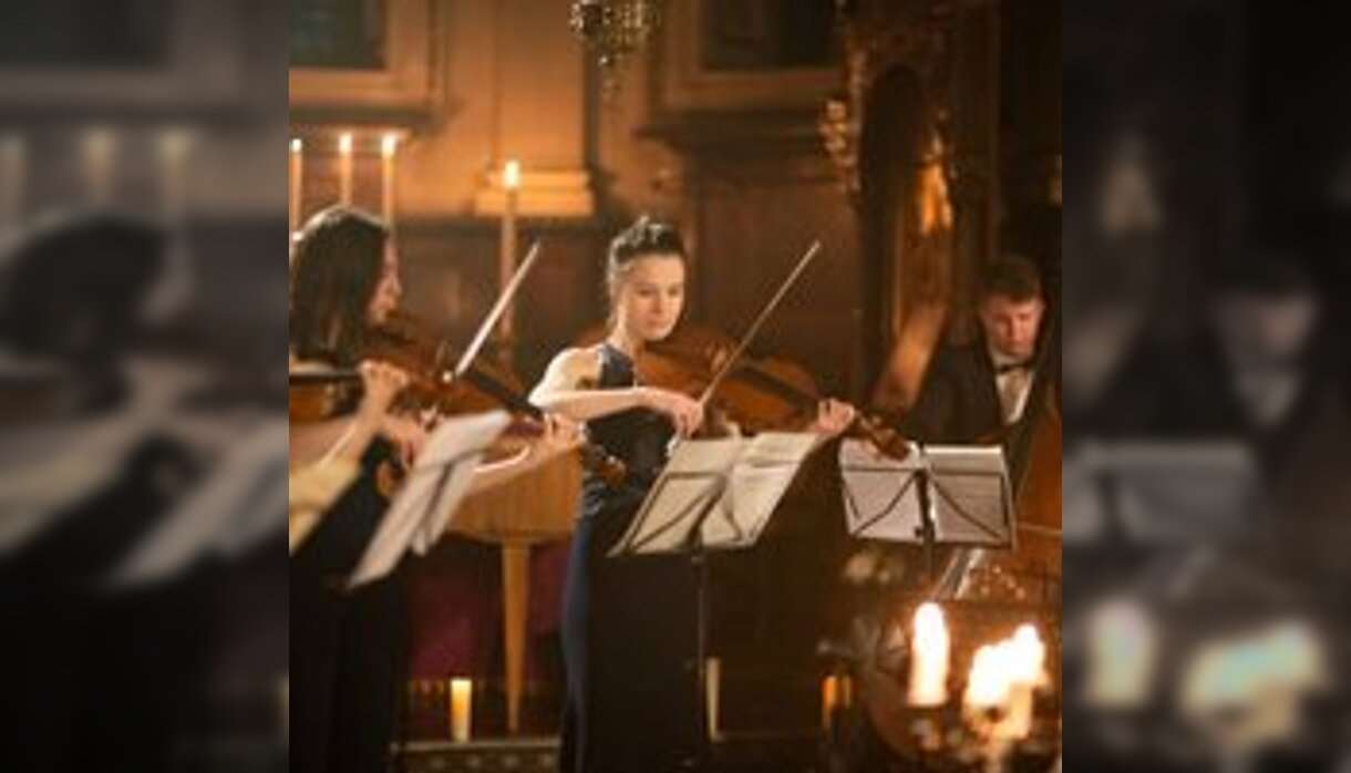 Vivaldi Four Seasons by Candlelight - Piccadilly Sinfonietta
