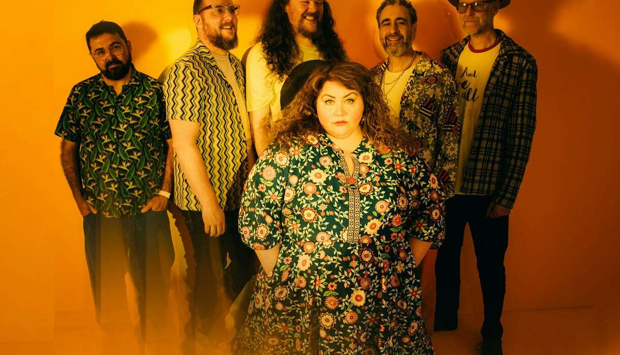 Rioghnach Connolly and Honeyfeet