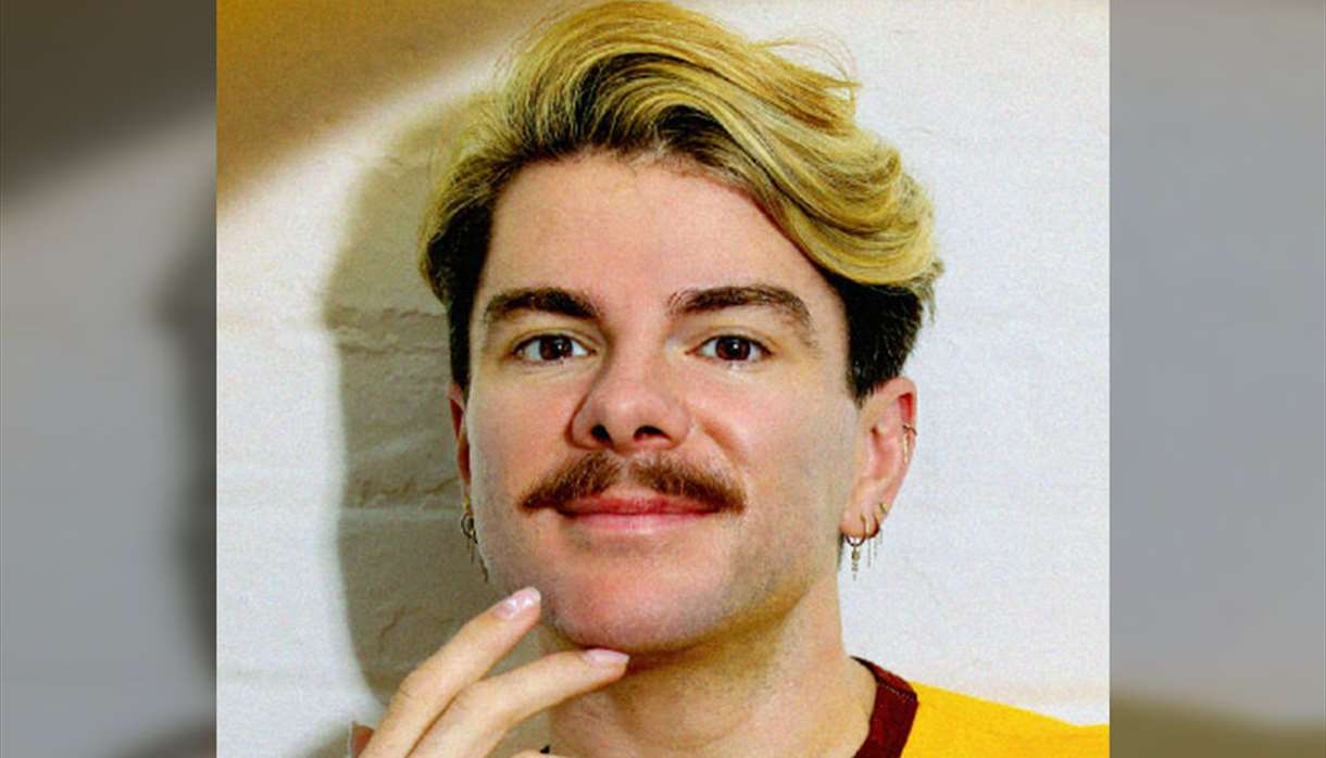 Christopher Hall: Pizazz