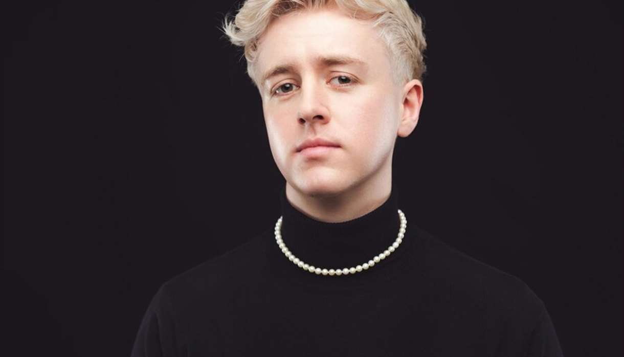 Daniel Foxx: How Lovely