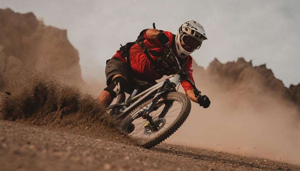 Brett Tippie – The Right Line