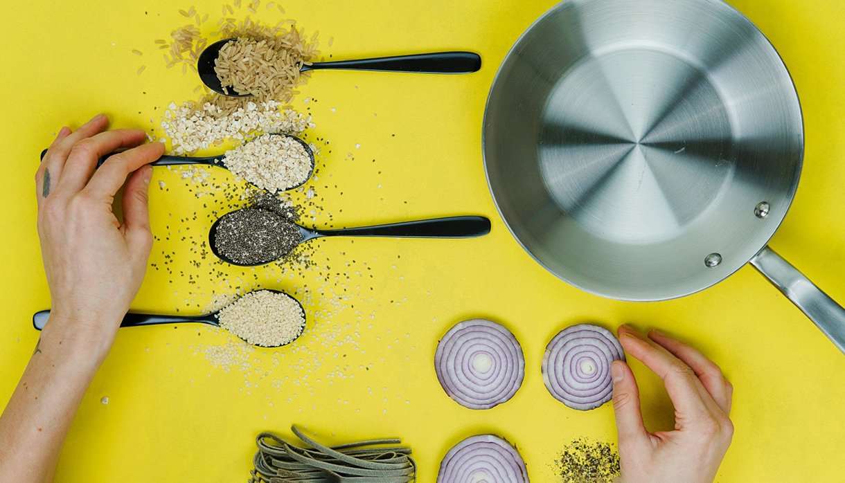 Cooking pot and ingredients