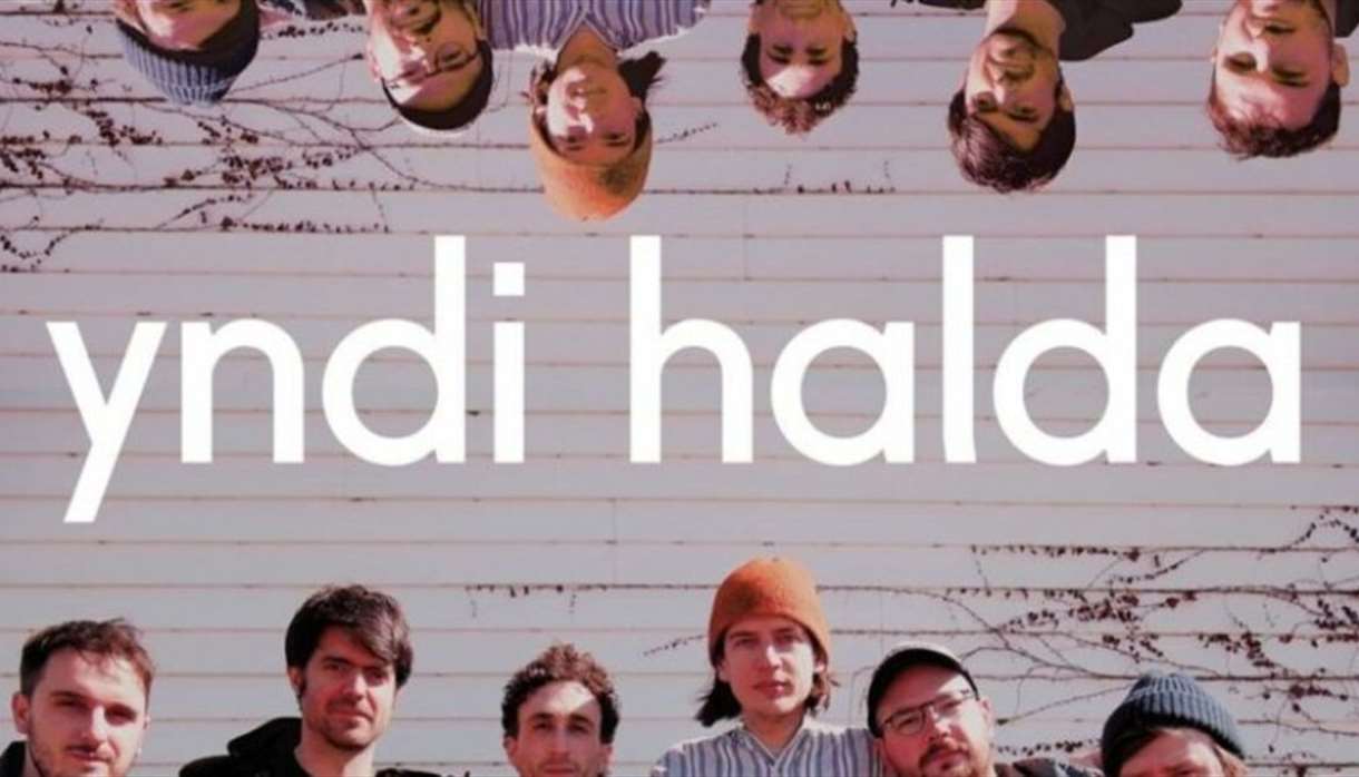 Yndi Halda (acoustic)