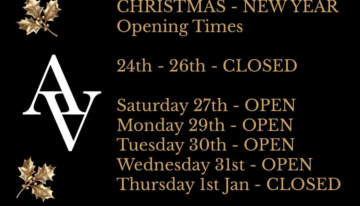 Opening hours at the Antique Village