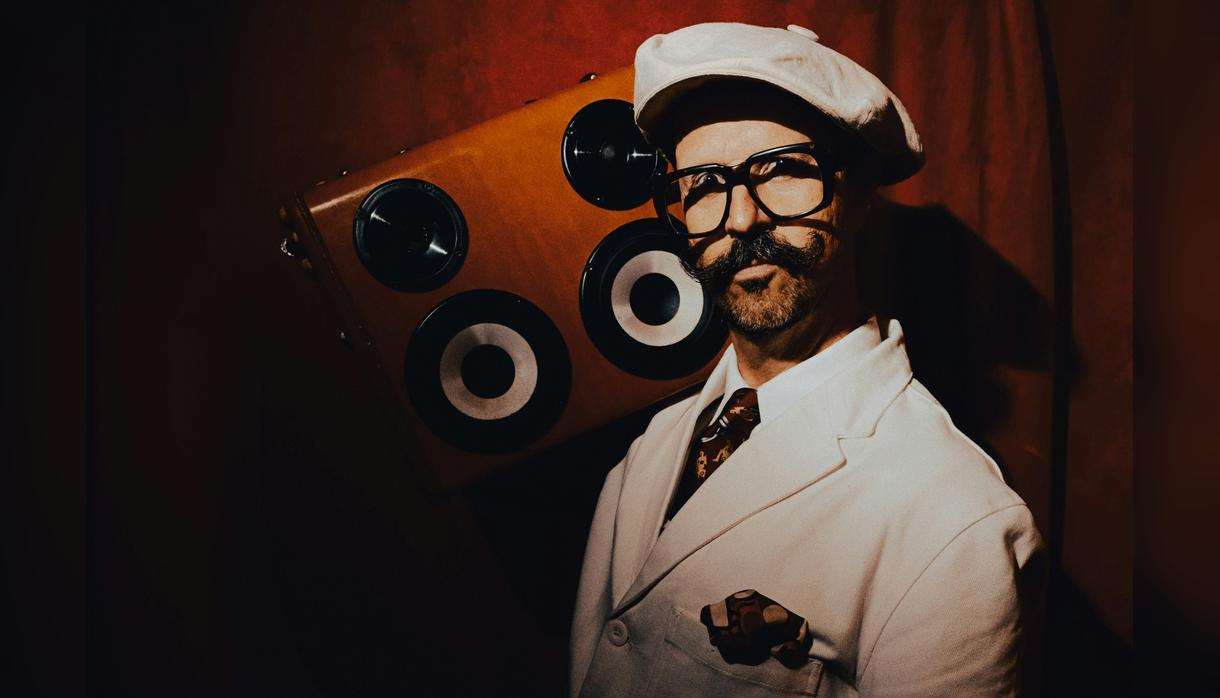 Mr B The Gentleman Rhymer
