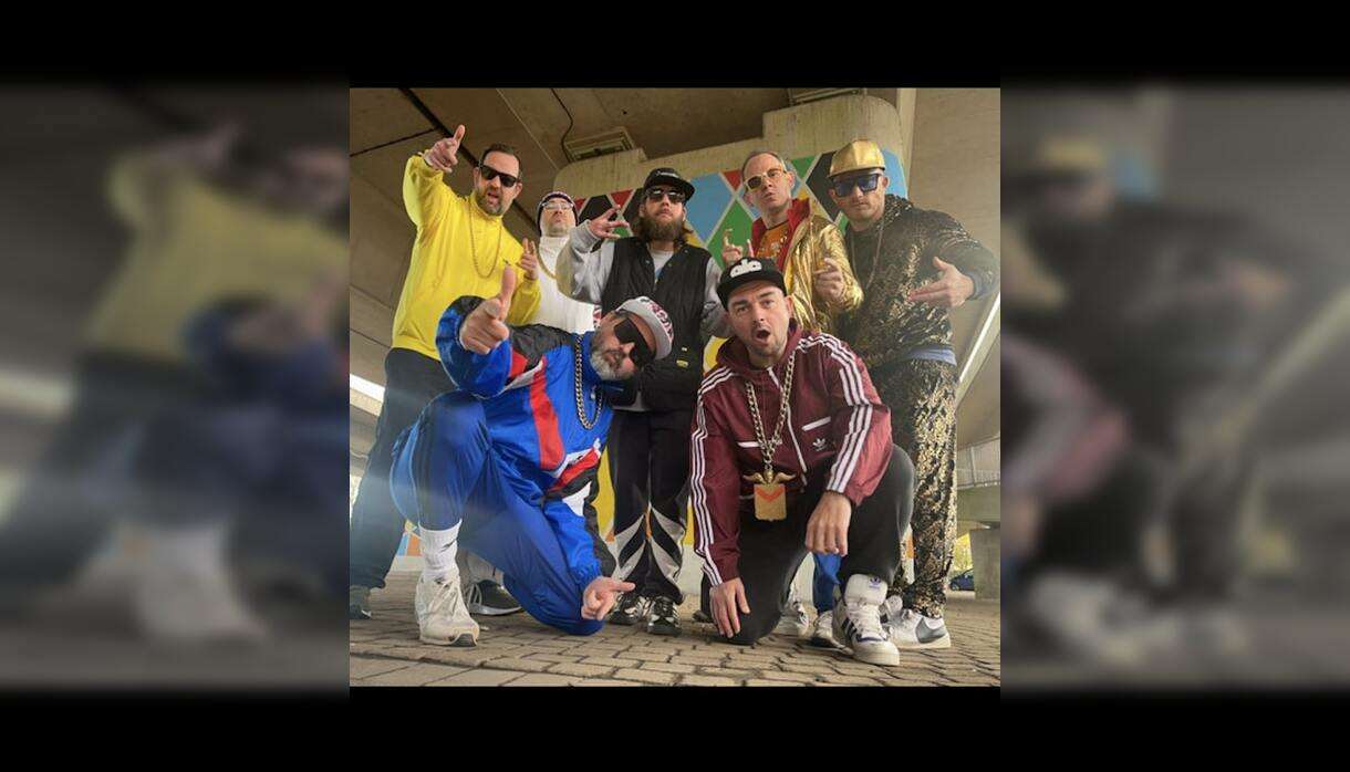 Goldie Lookin' Chain