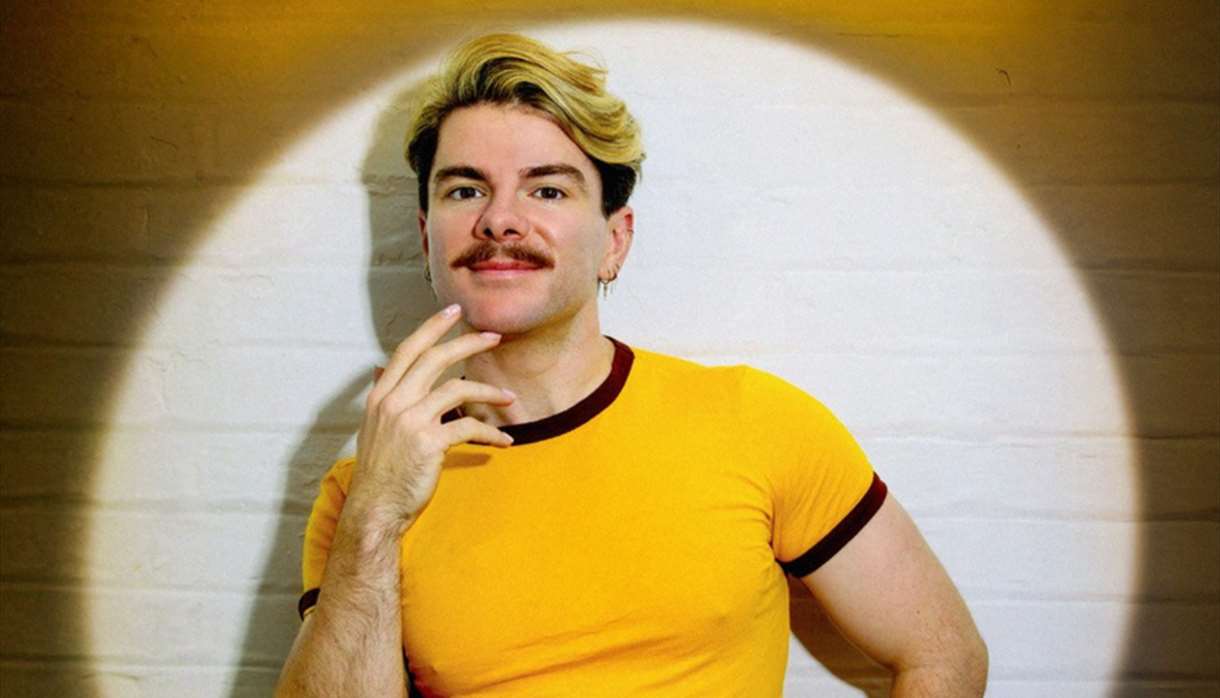 Christopher Hall: Pizazz