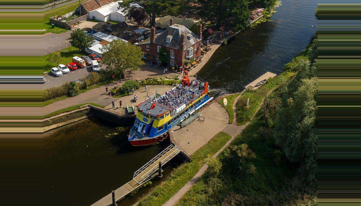 Exeter Canal Cruise