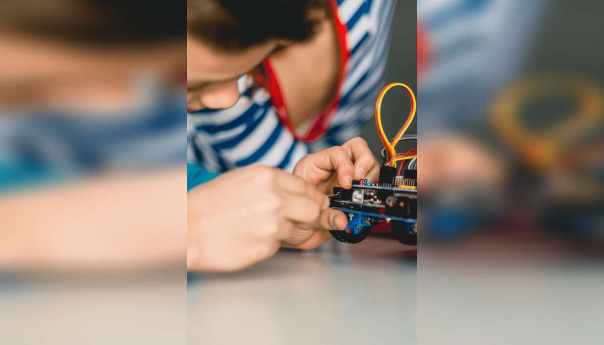 Stem Toy Repair Workshop