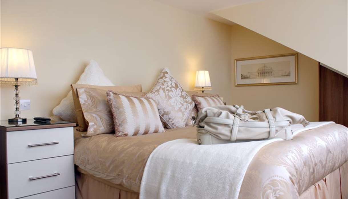 SilverSprings double bedroom