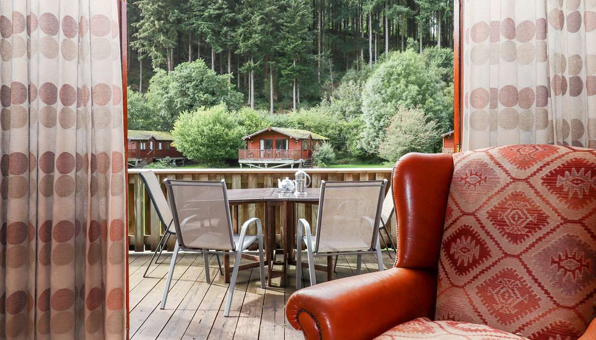 UK Lodge Breaks - Trout River Retreat