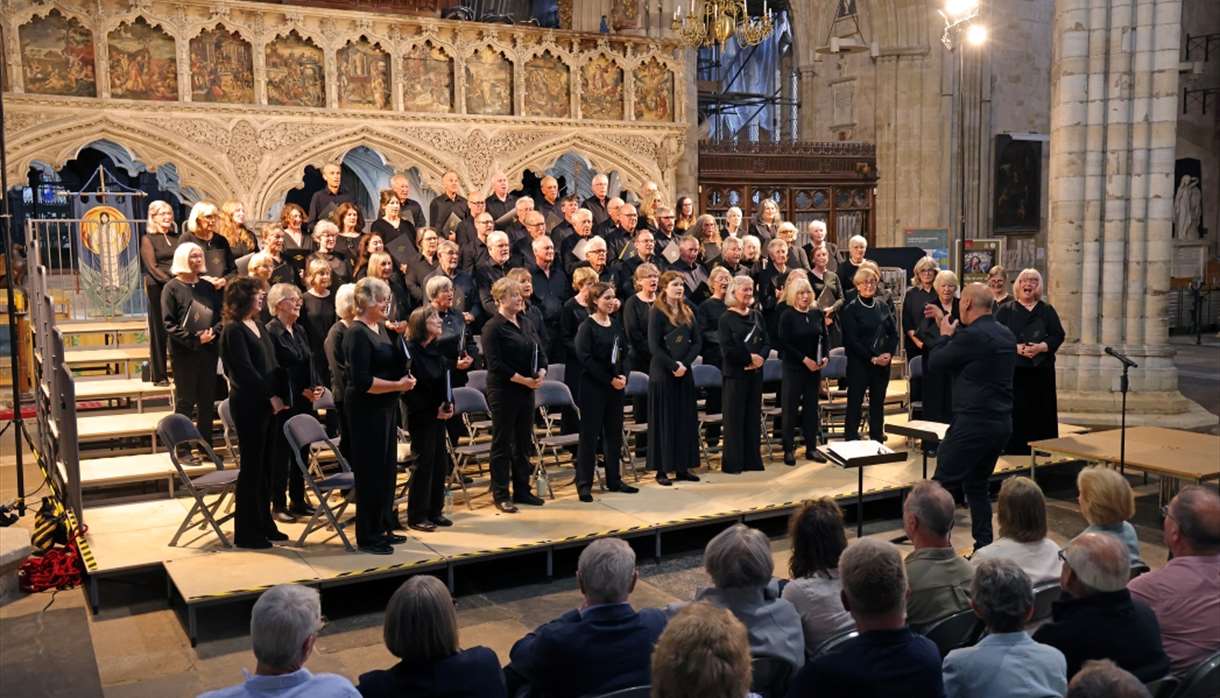 Exeter Philharmonic Choir performing