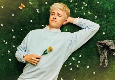 Daniel Foxx: How Lovely