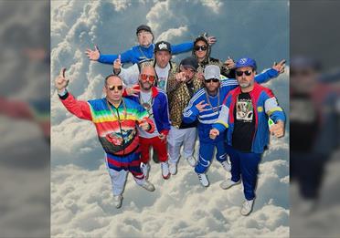Goldie Lookin' Chain