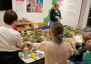 Gifts & Garlands family workshop and shopping