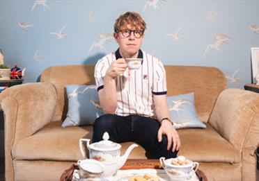 Josh Widdicombe