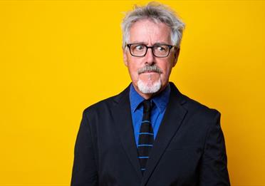 Griff Rhys Jones: The Cat's Pyjamas