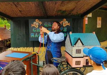 Magician Greg Chapman’s ‘(Miniature) World Tour’