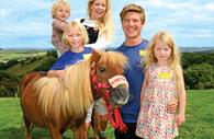 Pennywell mini pony and family