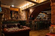 Relaxed pub atmosphere at City Gate Hotel