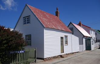 Pioneer Cottages_Stanley_Falkland Islands
