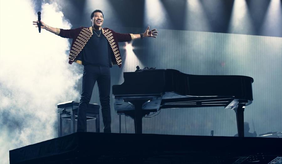 Lionel Ritchie