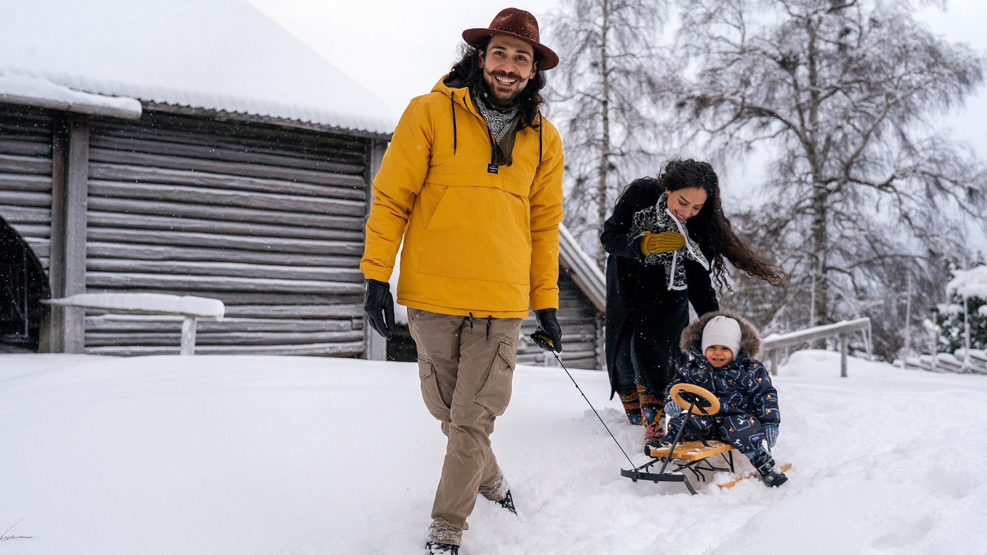 Family time at Hadeland Folkemuseum - winter