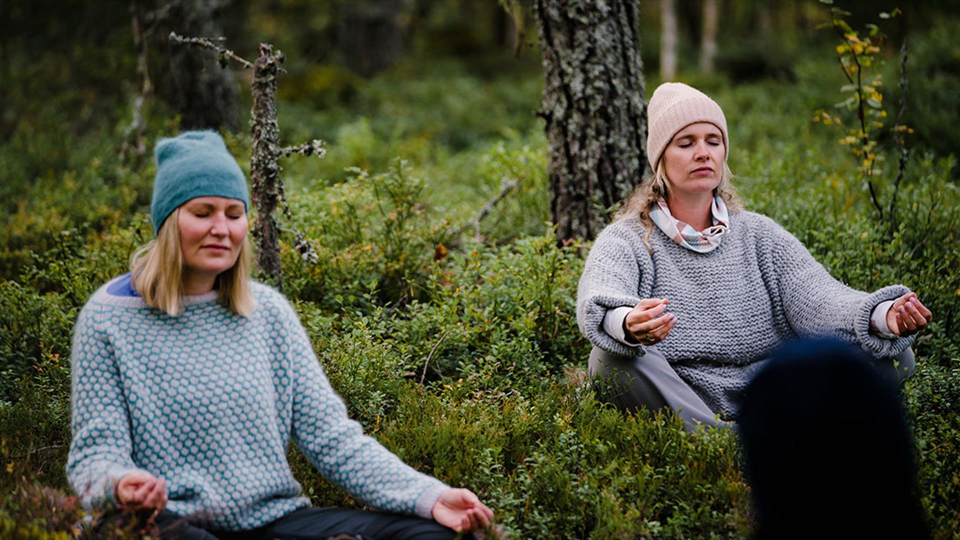 nature experiences on girls trip - meditation