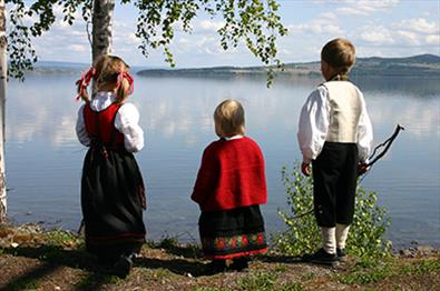 Constitution day by lake Mjøsa