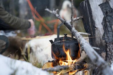Bonfires in Finnskogen are part of the experience around Tiurleiken