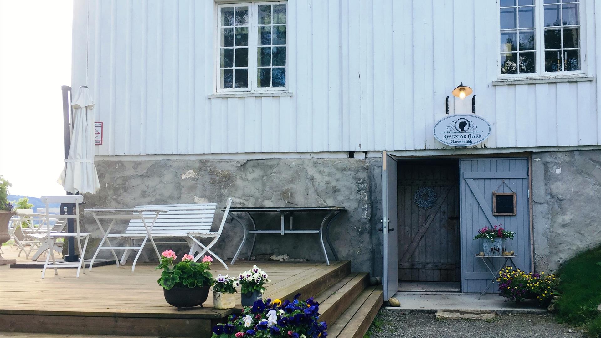 Gårdsbutikk til Kvarstad gård i Brumunddal