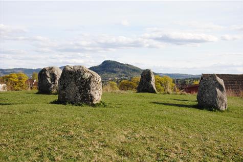 The standing stones of Bilden - An old grave in Hadeland
