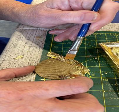 Contemporary Gilding Workshop with Amelia