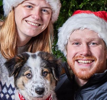 Santa Paws Festive Photo Studio