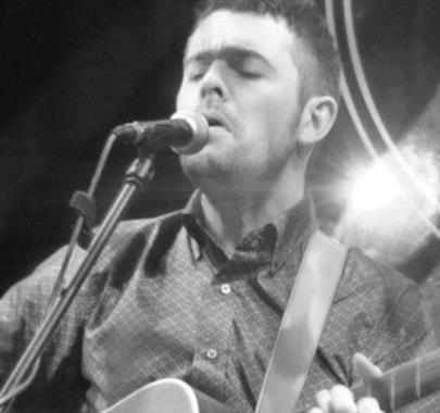 Kirk McElhinney performing live