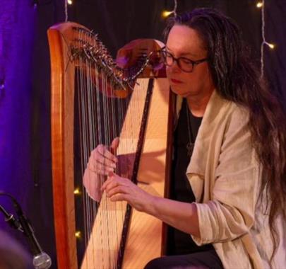 Karen Marshalsay playing the harp