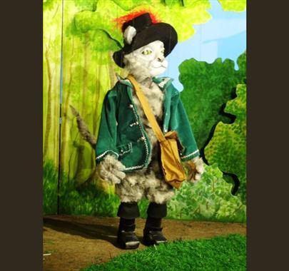A still of Puss in Boots from the puppet show Puss in Boots