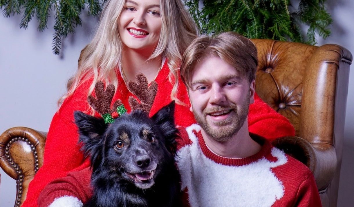 Santa Paws Festive Photo Studio