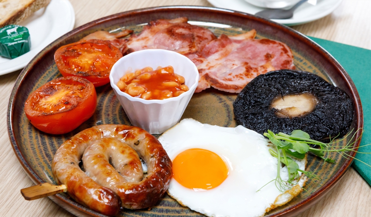 Breakfast at Turntable cafe