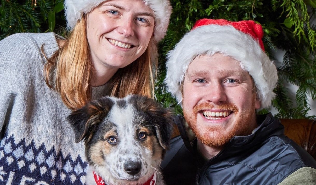 Santa Paws Festive Photo Studio