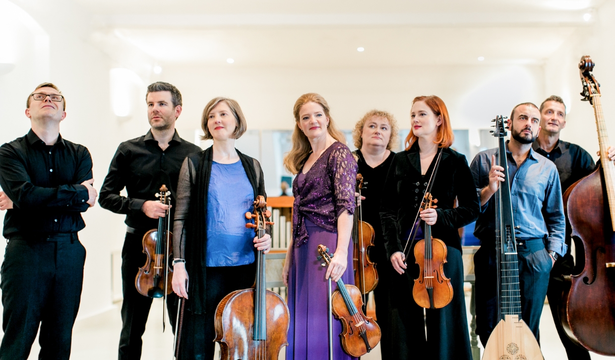 The Four Seasons, Rachel Podger and Brecon Baroque standing with their instruments