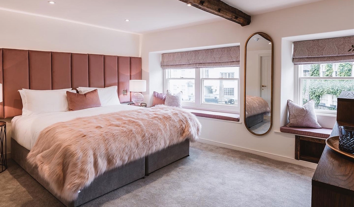 Superking Bedroom at Coffee & Stays at Cartmel Square in Cartmel, Cumbria