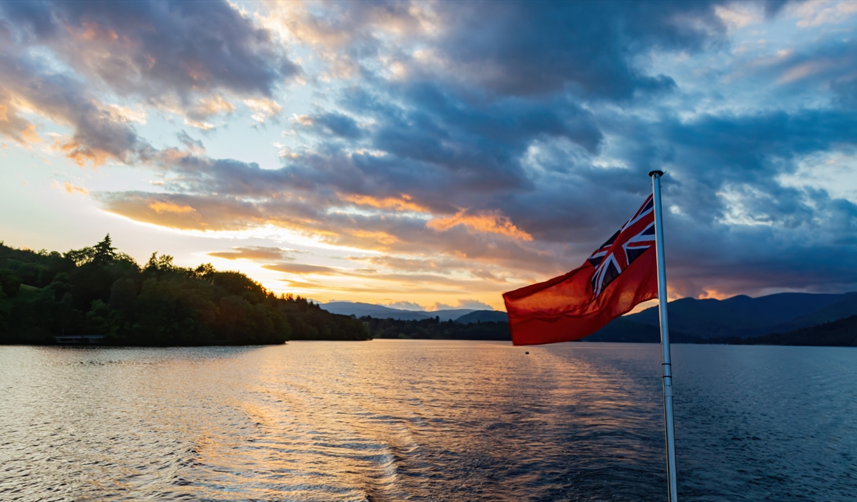 Evening buffet cruise on Windermere
