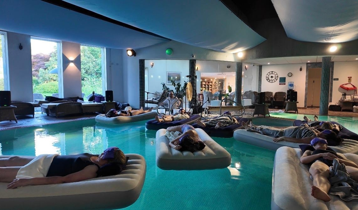 Floating Sound Bath