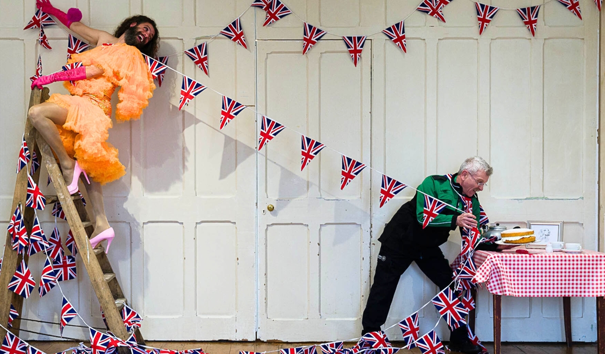 George and the Drag Queen - The Beggar's Theatre