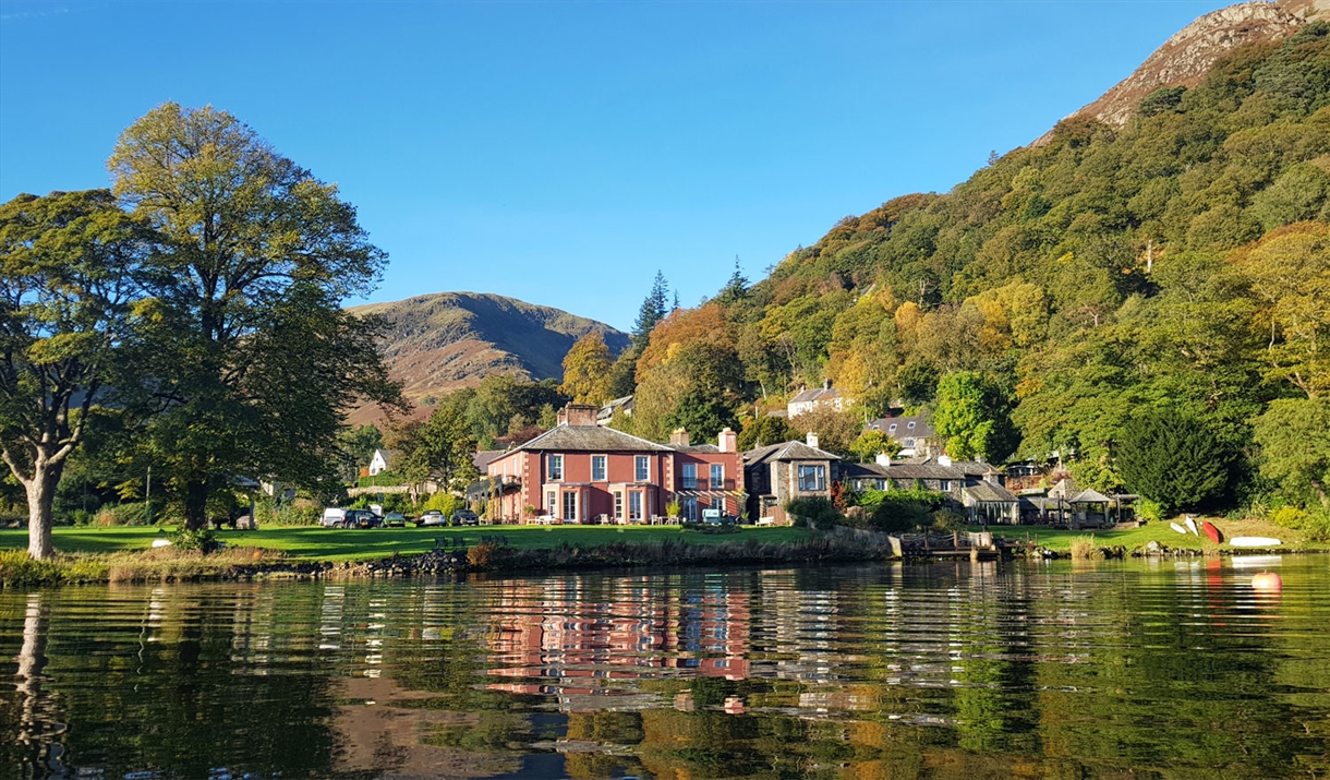 Exterior Lake View of Glenridding Manor House in Ullswater, Lake District