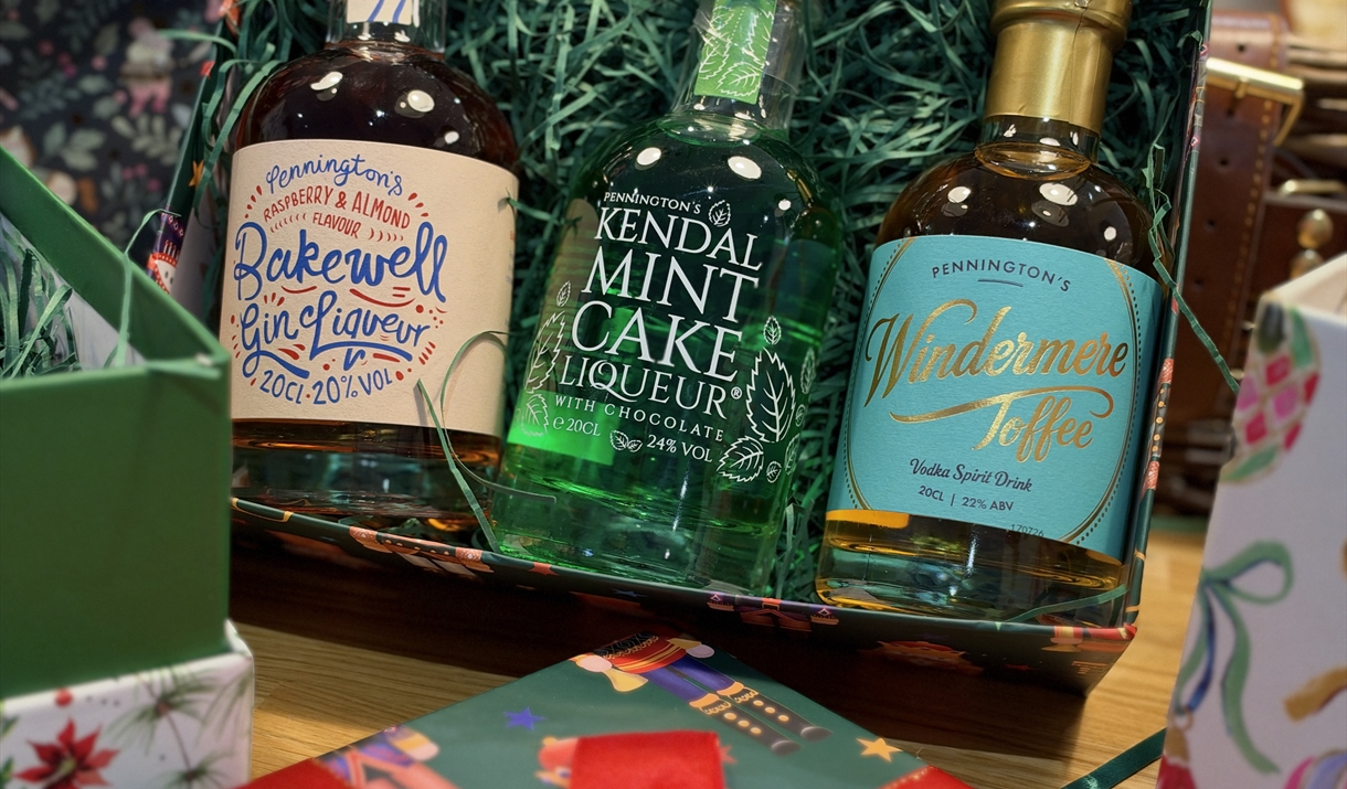 Penningtons Christmas Sip & Shop