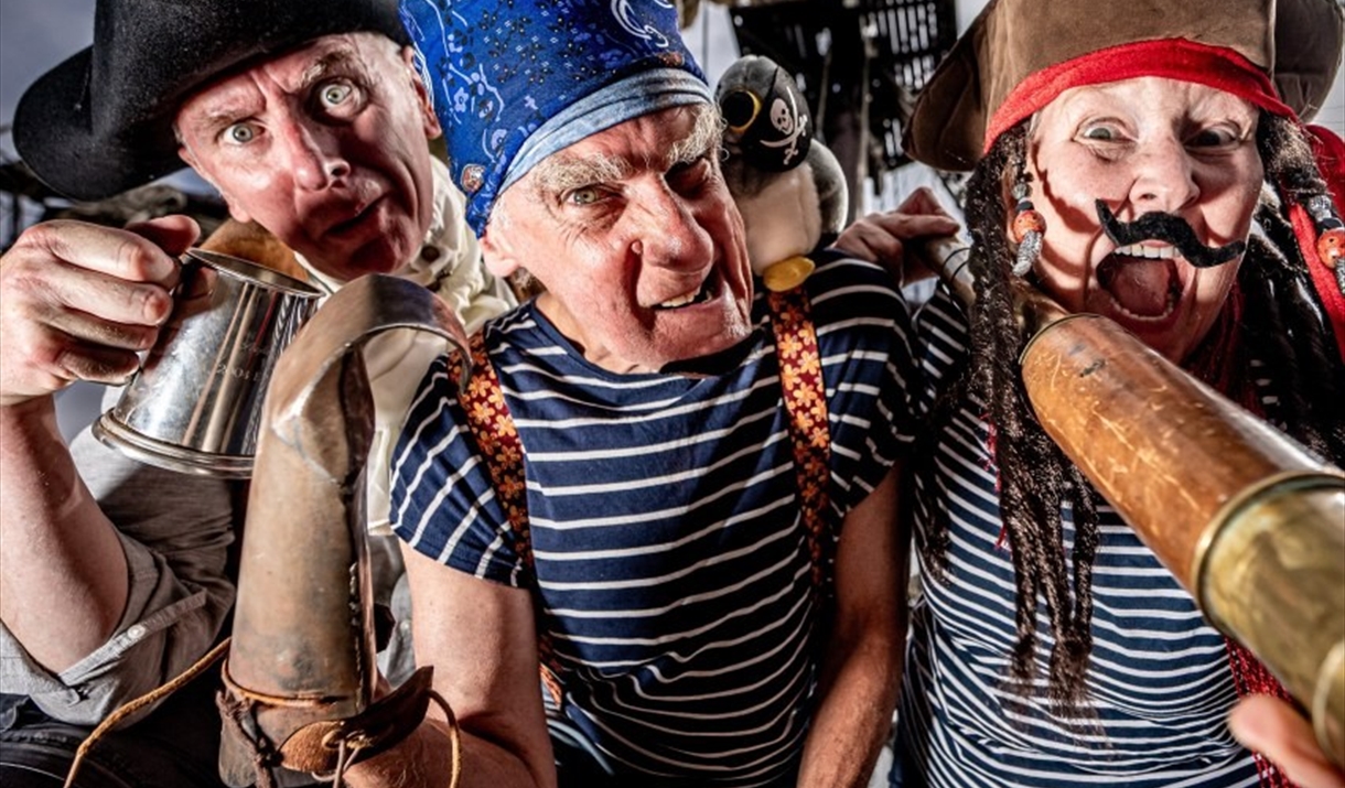 Cast of the comedy drama