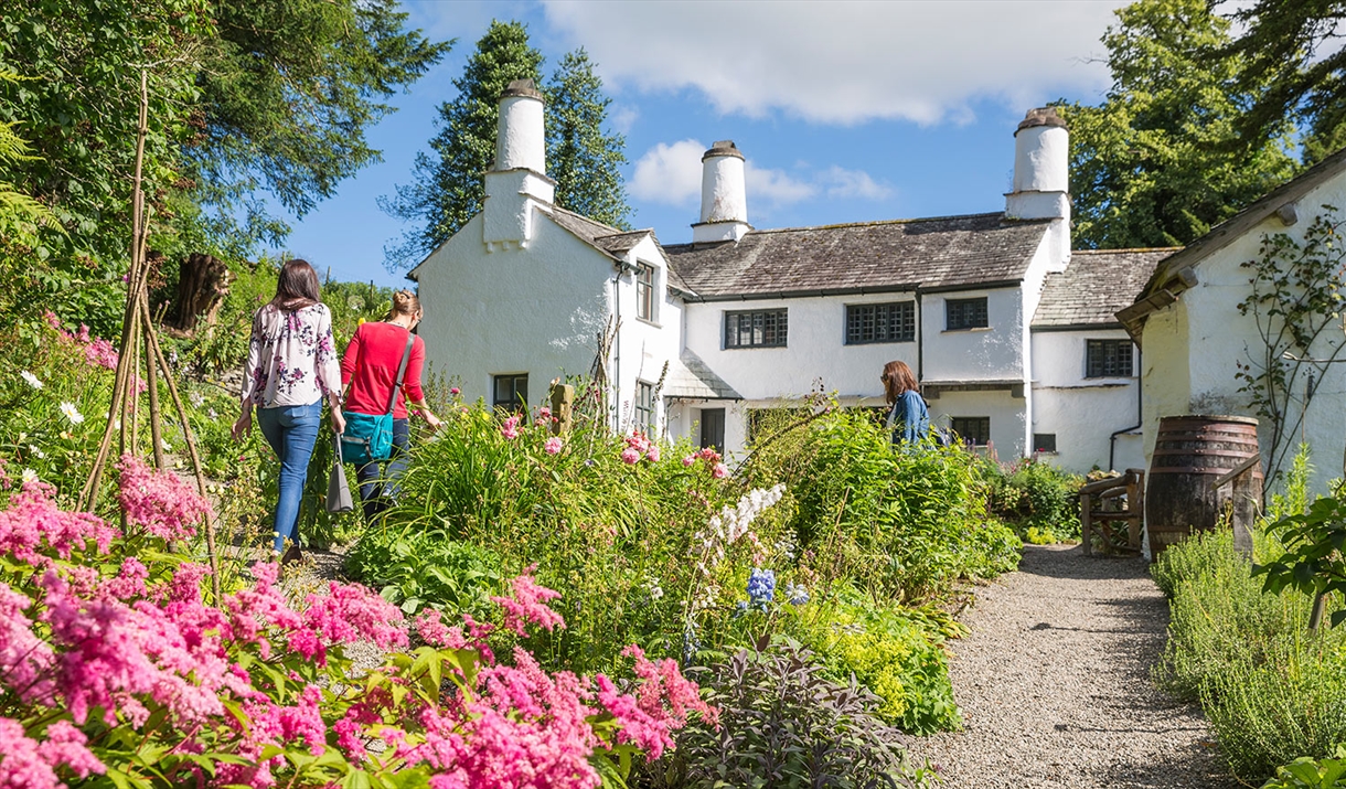 Exterior and gardens at Townend in Troutbeck, Windermere, Lake District